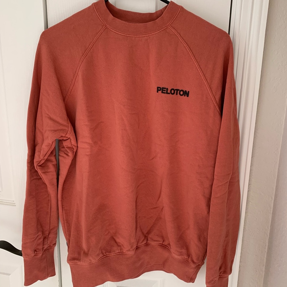 Xsmall spiritual gangster peloton crewneck sweatshirt